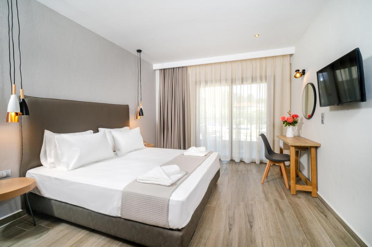 Aquamarine Luxury Rooms Thassos エクステリア 写真