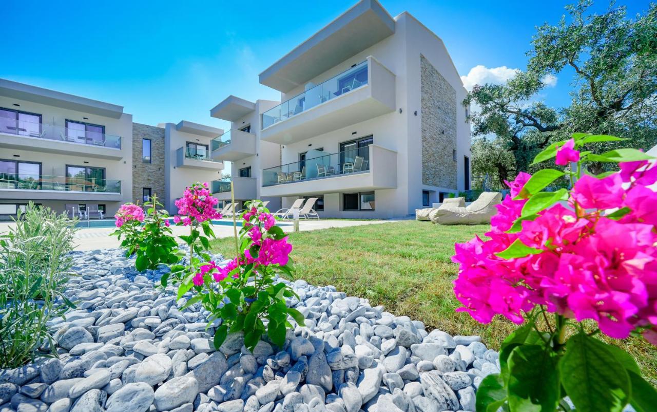Aquamarine Luxury Rooms Thassos エクステリア 写真