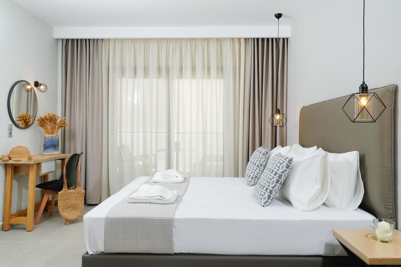 Aquamarine Luxury Rooms Thassos エクステリア 写真