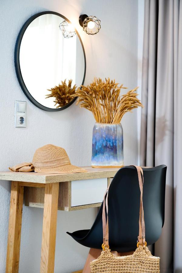 Aquamarine Luxury Rooms Thassos エクステリア 写真