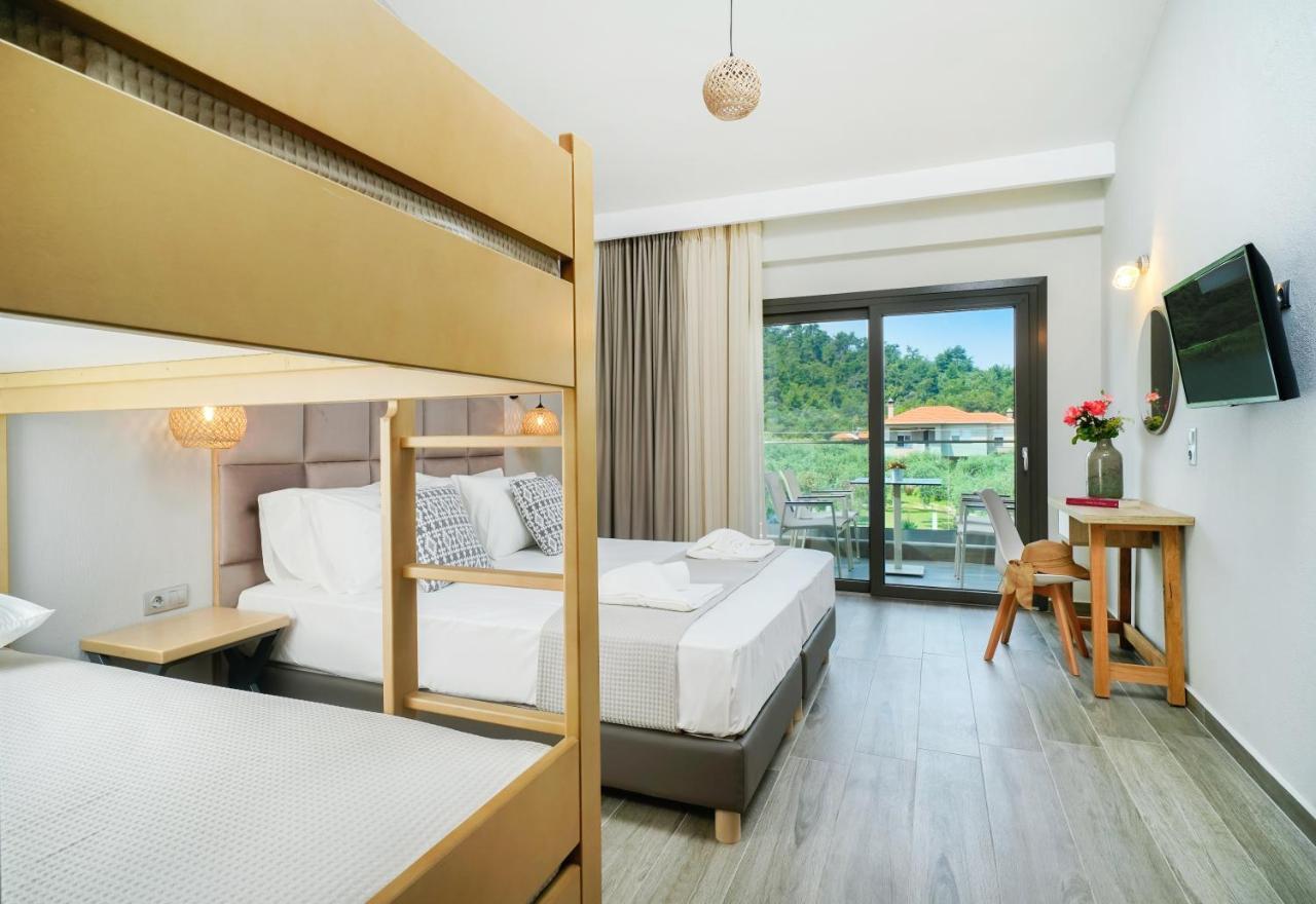 Aquamarine Luxury Rooms Thassos エクステリア 写真
