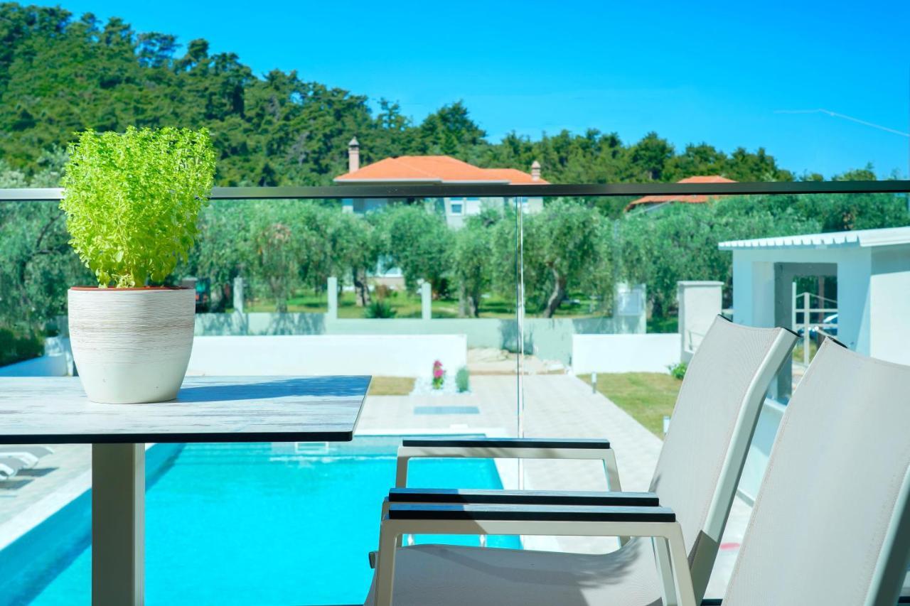 Aquamarine Luxury Rooms Thassos エクステリア 写真